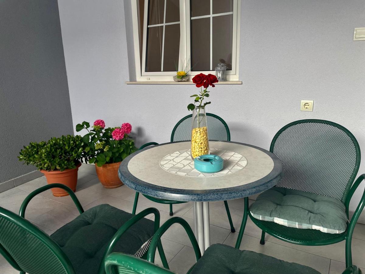 Aurelia Apartment Makarska Exteriör bild